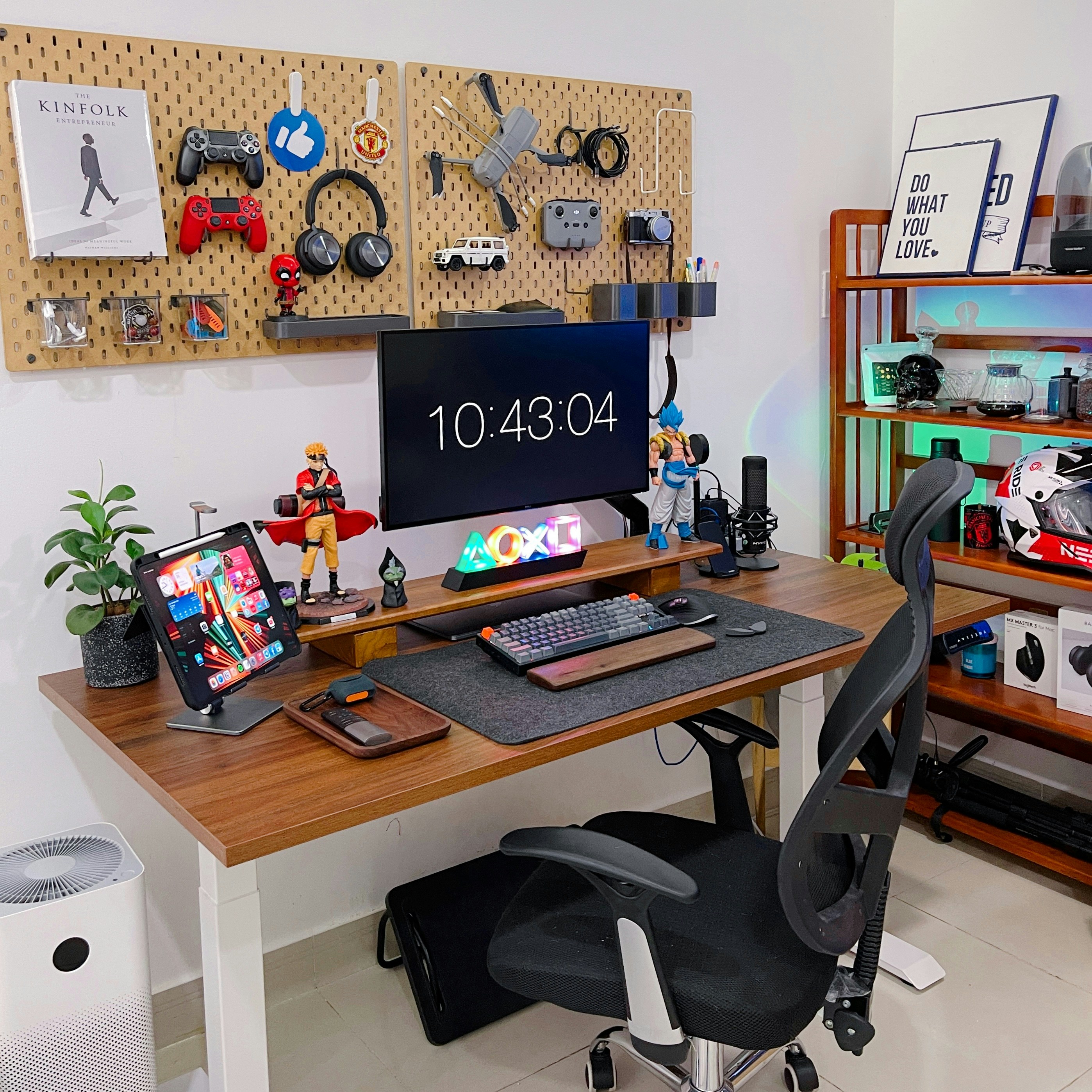 Small Space Office